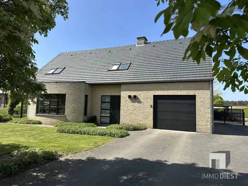 Instapklare woning 3 slaapkamers bureau agrarisch gebied