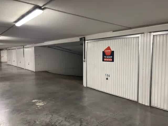 Garagebox Middelkerke Centraal Gelegen