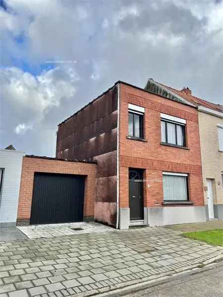 Huis te Koop Harelbeke 2 Slaapkamers Stadstuin Garage