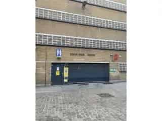 Parking te koop Antwerpen Centrum - Garage Korte Klarenstraat