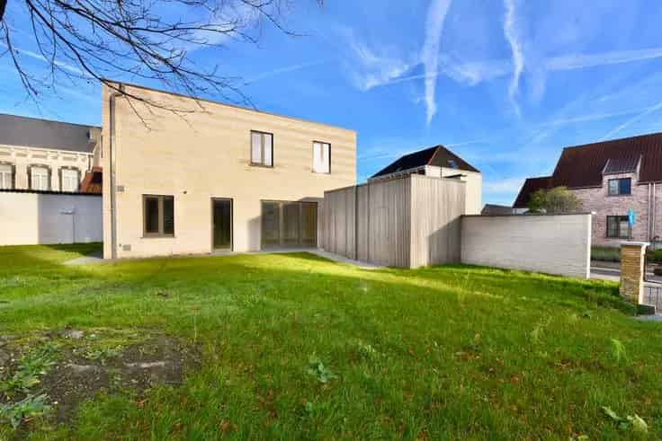 Moderne woning 4 slaapkamers te koop