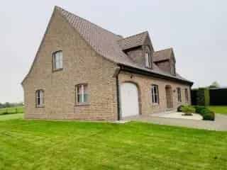 Villa te koop Ruiselede 4 slaapkamers grote tuin