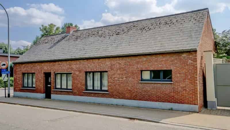 Te renoveren woning Schriek centrum 6 are 87 ca