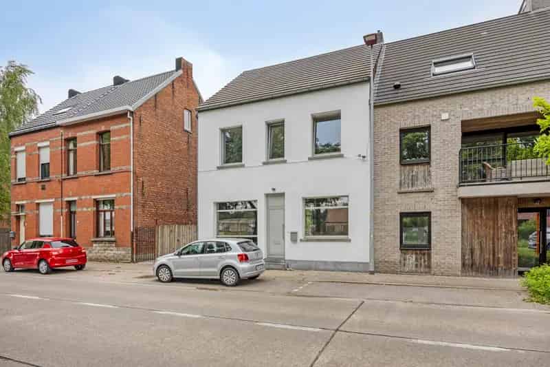 Ruime Renovatieproject 226m2 Tuin Aan Kanaal