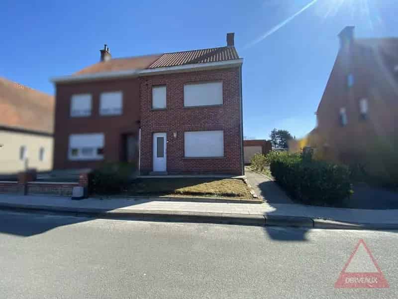 Passendale renovatieproject: woning met tuin garage en zolder