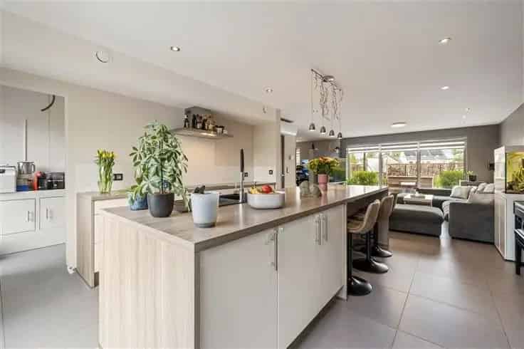 Huis Te Koop: Instapklare gezinswoning 3 slaapkamers