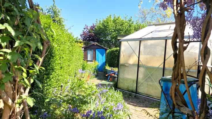 Huis Te Koop Gent: Halfopen Bebouwing 3 Slaapkamers Tuin Garage