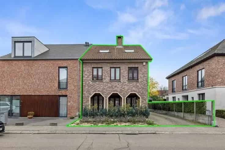 Huis Te Koop Sint-Truiden 5 Slaapkamers Instapklaar