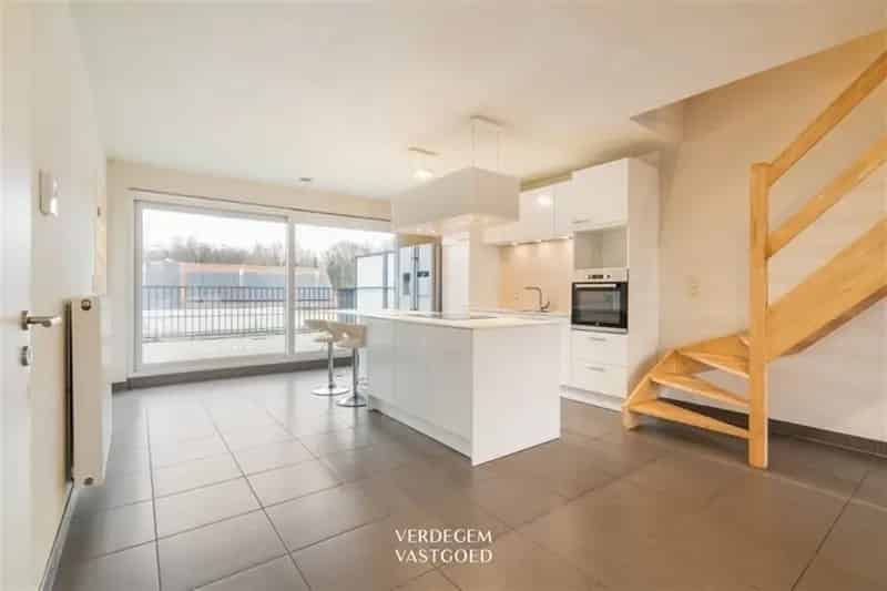 Appartement te Koop Evergem Nabij Scholen en Winkels