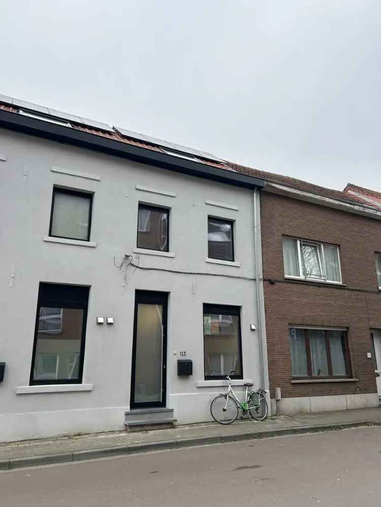 Huis te huur Leuven: Gerenoveerde 3 Slaapkamers Nabij Stadscentrum