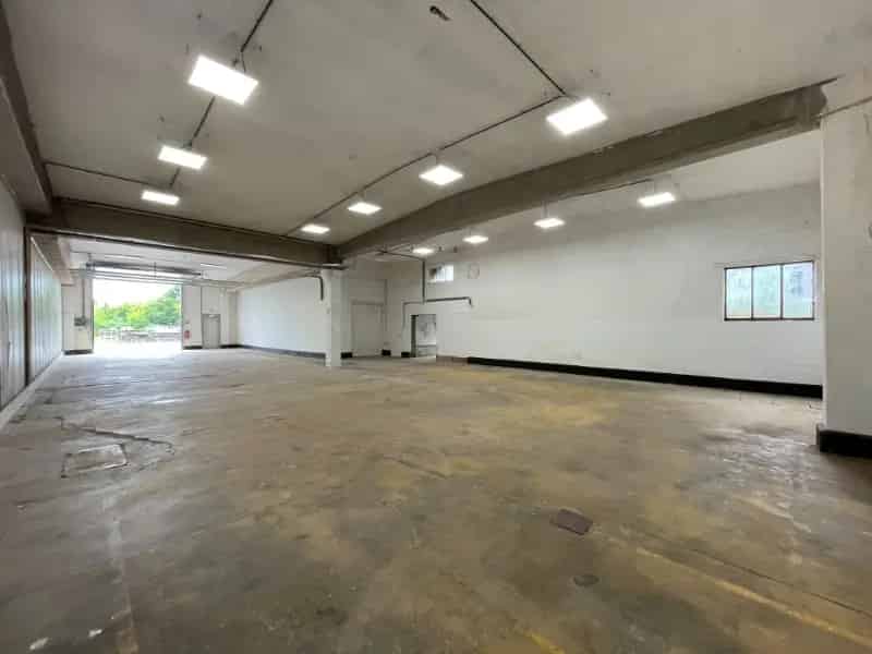 Magazijn te Huur Ronse 340m2