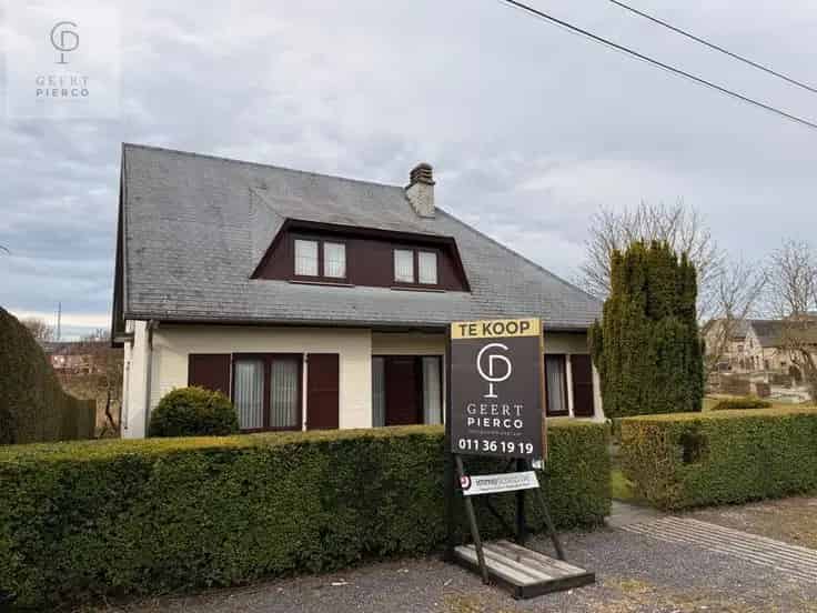 Villa te koop te Landen - Rustig gelegen met tuin en garage