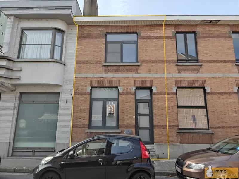 TERNAT: Woning met 2 slaapkamers in het centrum
