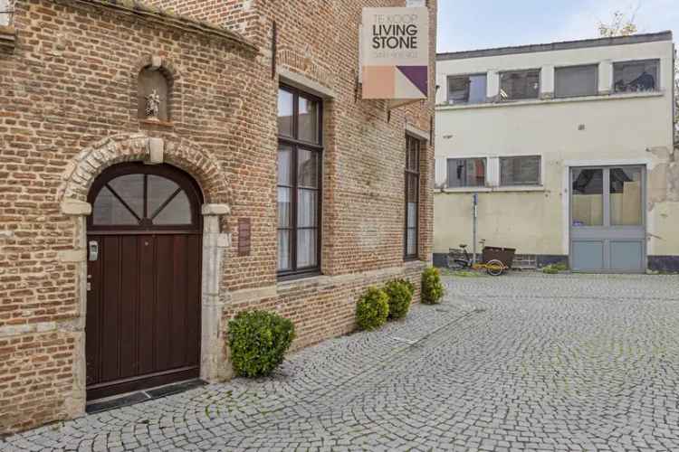 Unieke Halfopen Woning op het Groot Begijnhof in Mechelen!