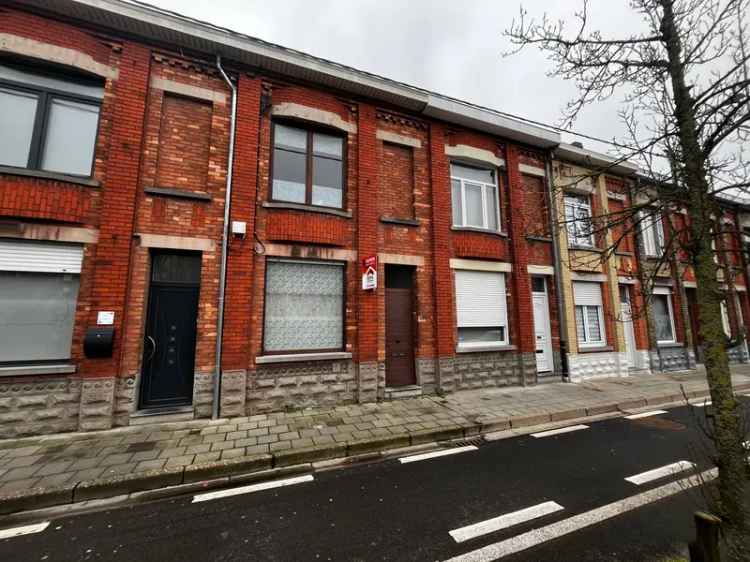 Huur huis met 3 slaapkamers en diepe tuin in Menen