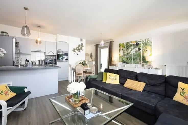 Appartement Te Koop Scharbeek 1 Slaapkamer 72m²