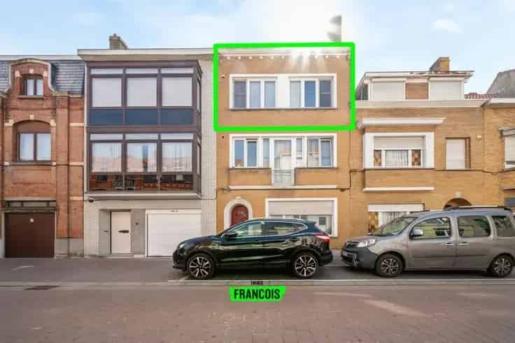 Appartement Te Koop 2 slaapkamers Nabij Centrum Strand