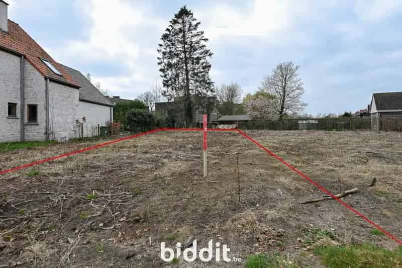 Bouwgrond 565m² Open Bebouwing