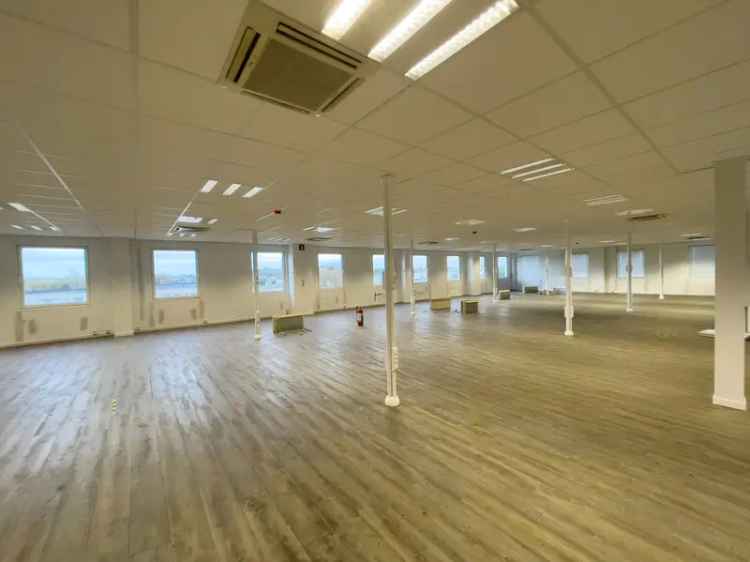 Kantoor huren in Drongen met een oppervlakte van 120m²