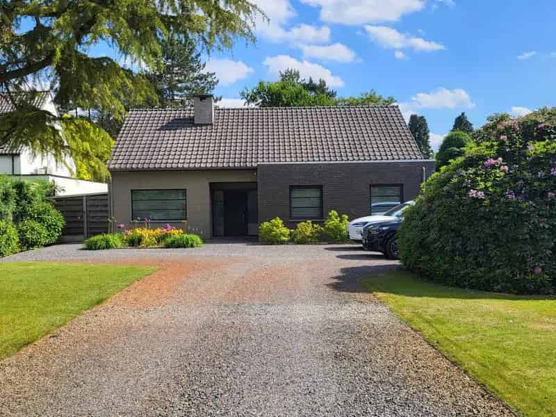 Moderne woning te huur Tremelo - Ruime tuin Jacuzzi Zonnepanelen