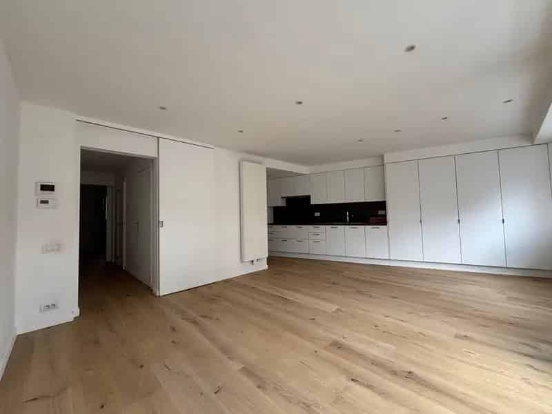 Appartement te koop Wingene: 1 slaapkamer, terras, berging en parkeerplaats