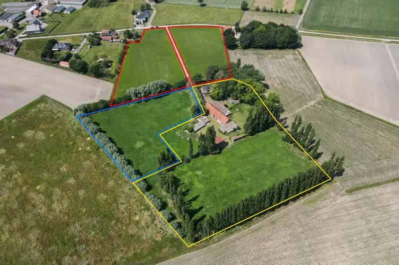 Huis te koop: Landelijke villa te renoveren met 5 slaapkamers