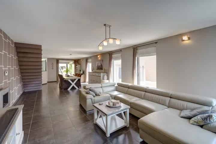 Instapklare woning 4 slpk Herselt grote kelder garage EPC A