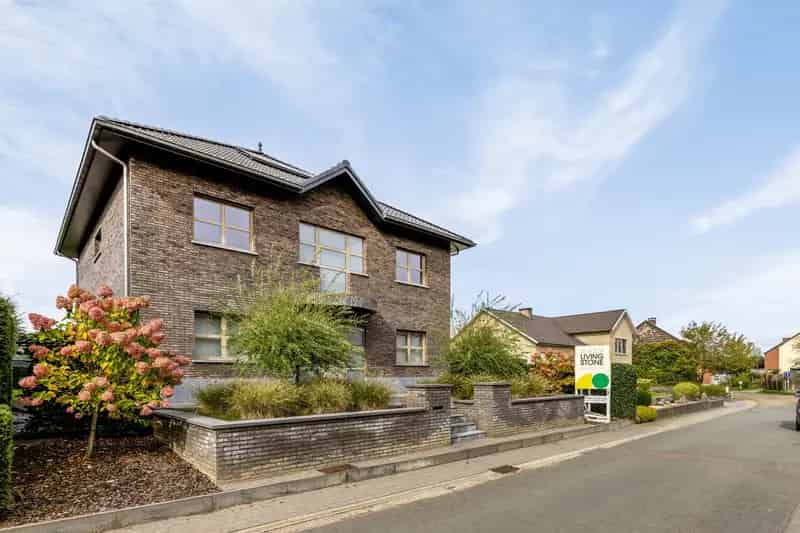 Te Huur: Statige Energiezuinige Villa met 3 Slaapkamers