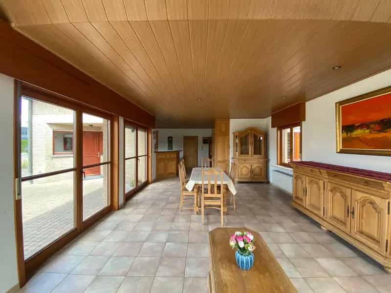 Huis te koop Vladslo: Grote tuin, 4 slaapkamers, garage