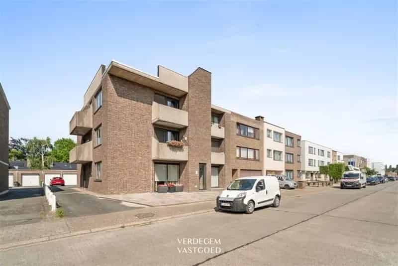 Appartement te koop Gent: Rustig gelegen met goede verbindingen
