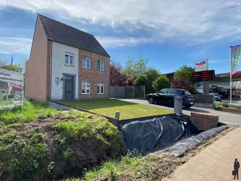 Gezinswoning nabij Nederlandse grens