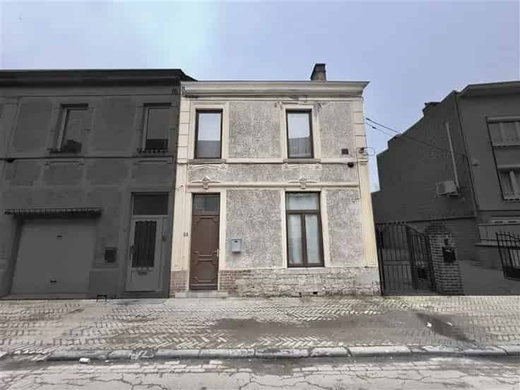 Huis Te Koop 2 Slaapkamers Inrichtbare Zolder