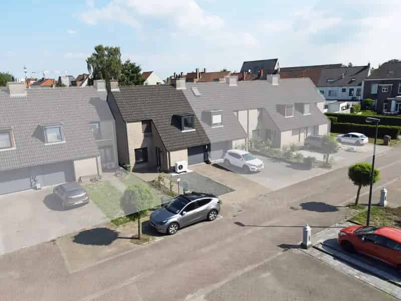 Gezinswoning te huur Eeklo: Tuin, Garage, EPC A, Laadpaal