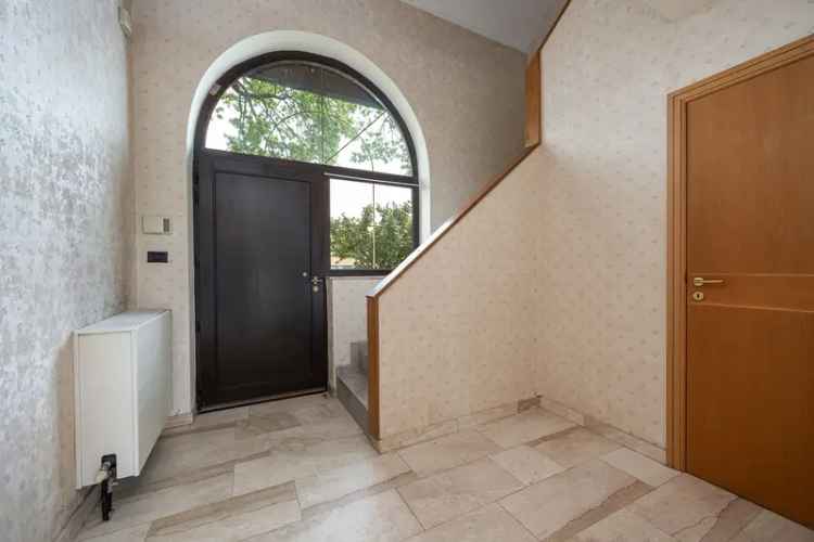 Huis te huur 3 slaapkamers 870m² tuin EPC C
