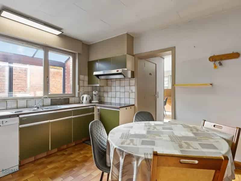 Huis te koop te Lier 3 slaapkamers ruime tuin