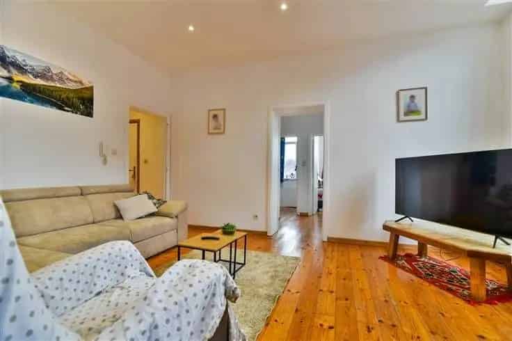 Appartement Te Koop 80m2 Nabij Voorzieningen