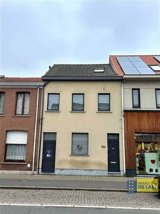 Gerenoveerde Huis Te Koop Grote Tuin Nabij Centrum