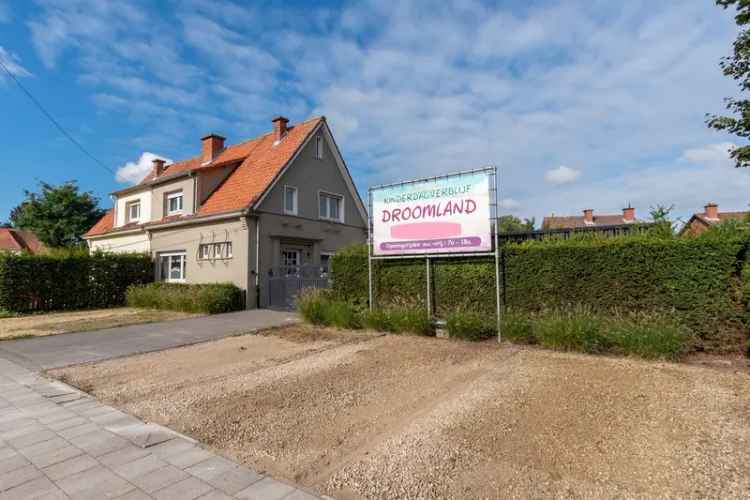 Instapklare woning met grote tuin en tal van mogelijkheden!