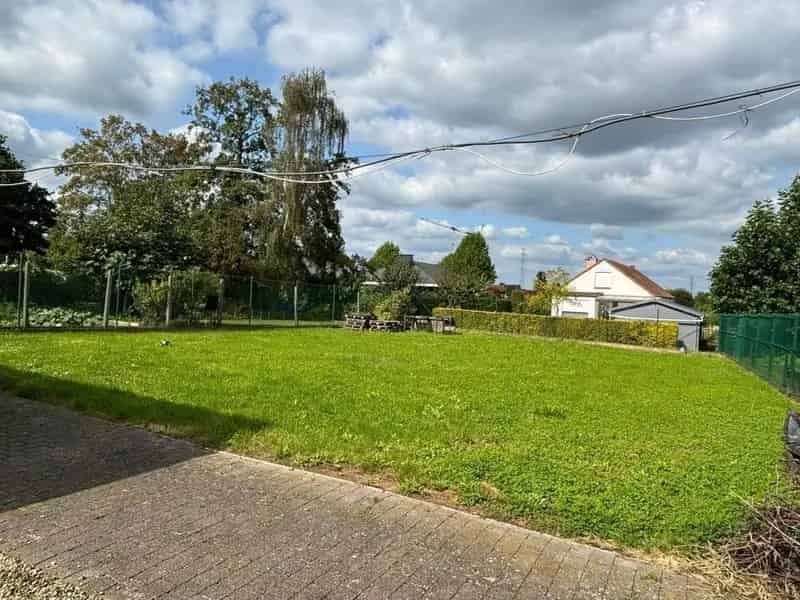 Woning 1218m² Perceel