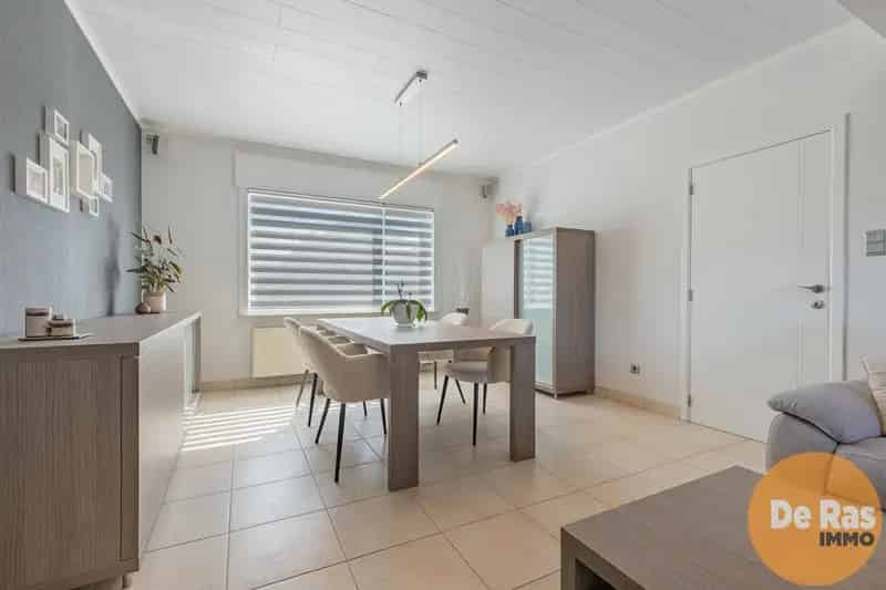 BAMBRUGGE Ruime instapklare woning met tuin