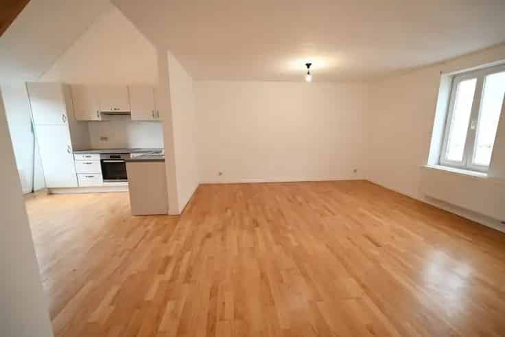 Duplex Appartement Nabij Zeedijk  Gerenoveerd 2023