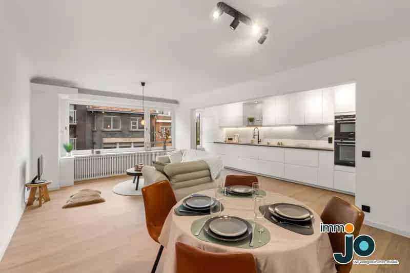 Appartement te koop Mariakerke: 2 slaapkamers, gerenoveerd