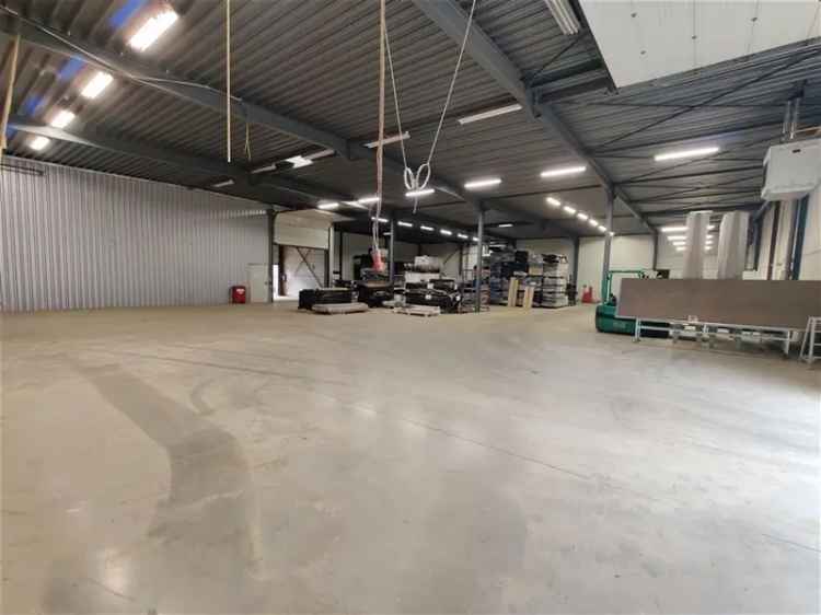 Bedrijfspand te koop in industriezone Genk-Noord