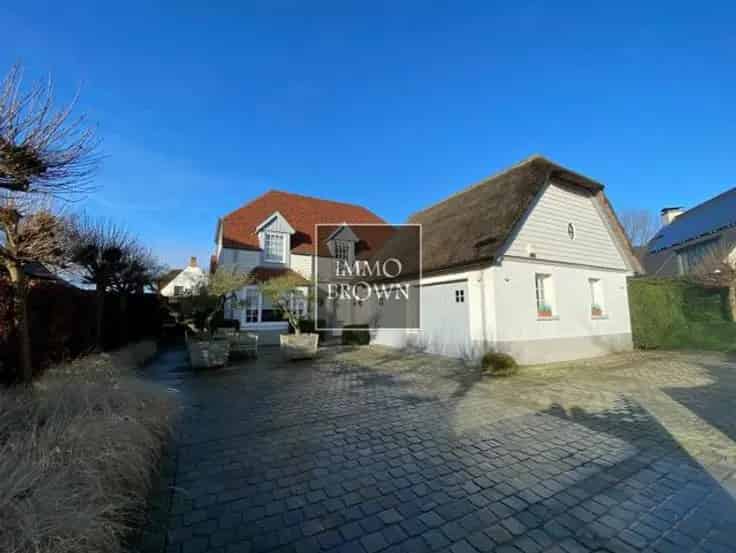 Villa te Koop Knokke 5 slaapkamers 3 badkamers