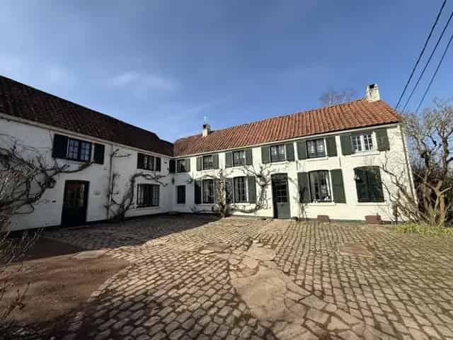 Villa Fermette te Lasne-Chapelle-Saint-Lambert 5 slaapkamers