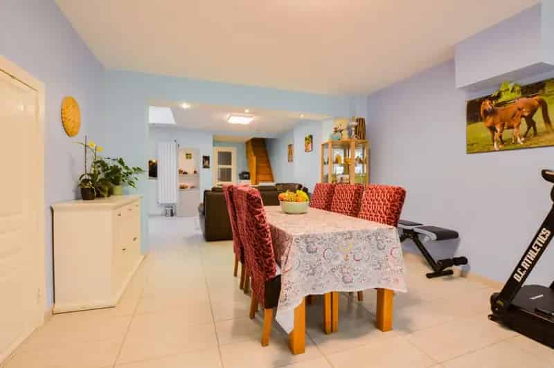 Te Koop Brugge: Charmante woning met dakterras en 3 slaapkamers