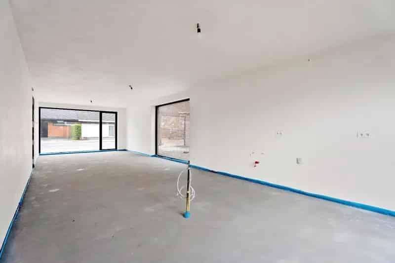 Ruime Halfopen Nieuwbouwwoning 4 slaapkamers Tuin Garage