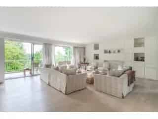 Appartement te Koop Ukkel 305m2 Terras Studio 4 slaapkamers