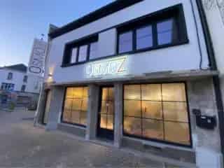 Handelspand te huur Florennes 300m² gerenoveerd