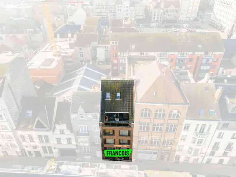 Opbrengsteigendom 8 Woonentiteiten Oostende Centrum